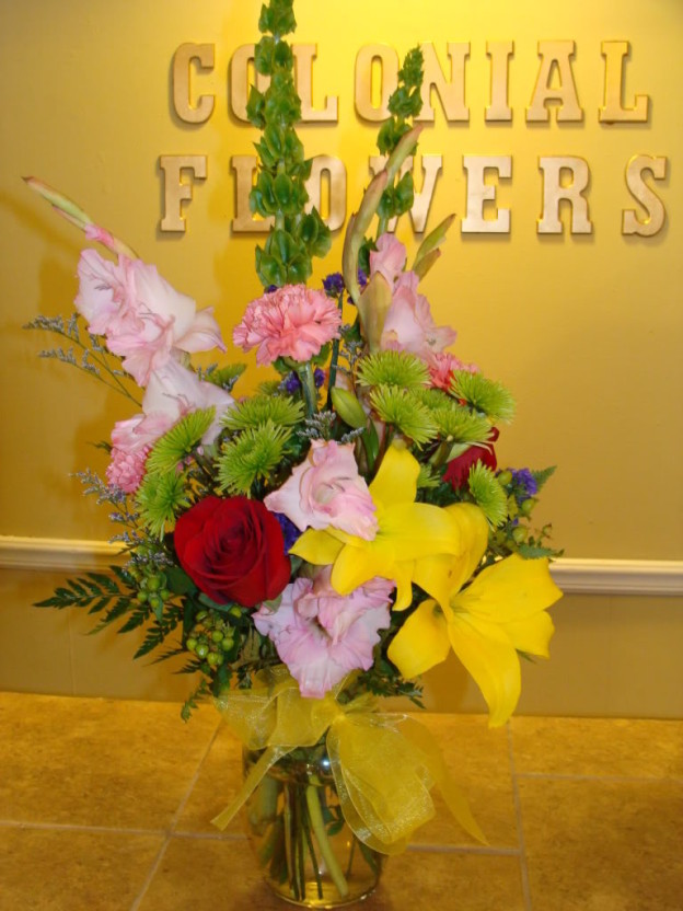 Colonial Flowers of Russellville, Arkansas. Family owned and operated