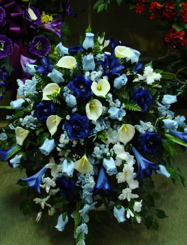 Colonial Flowers of Russellville, Arkansas. Family owned and operated